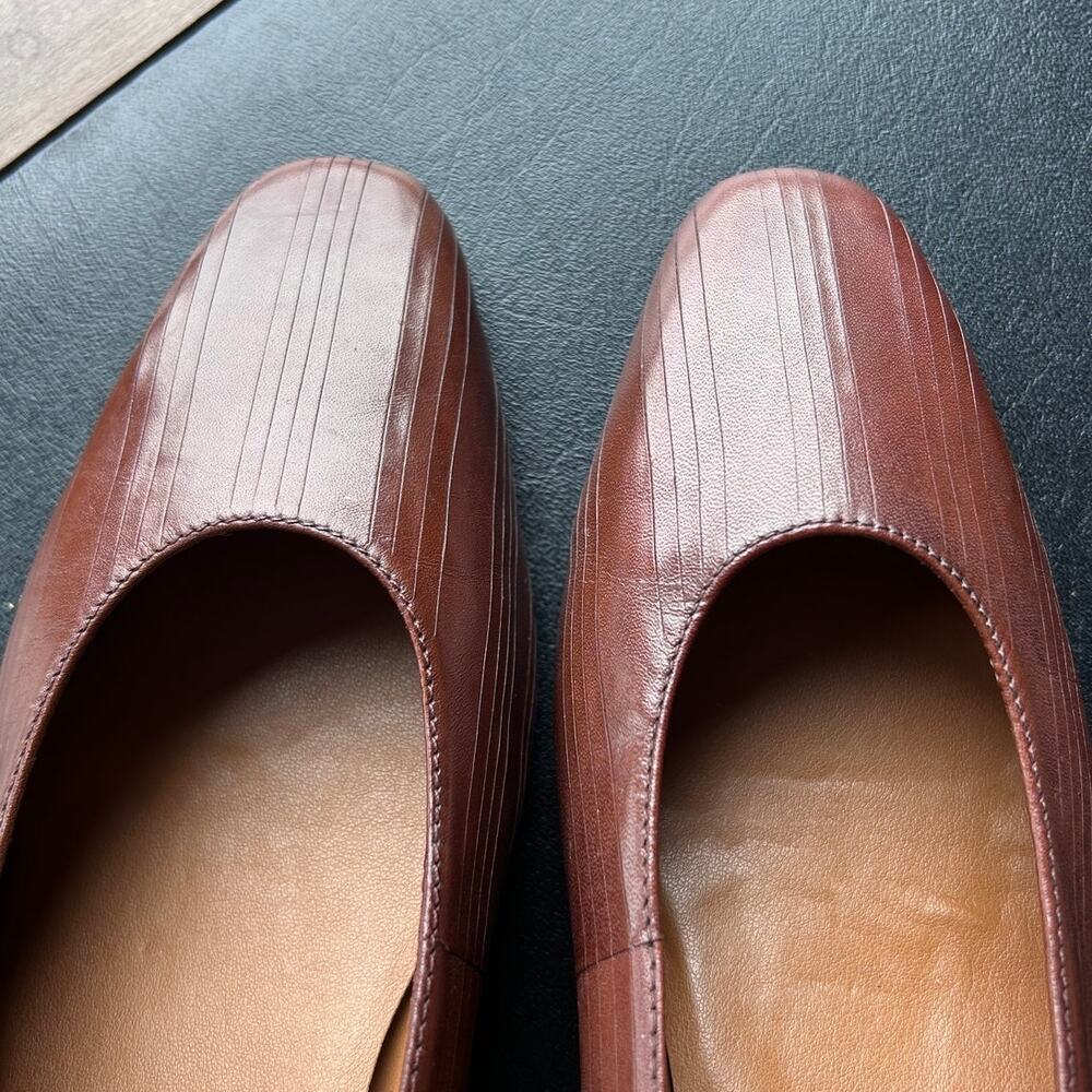 Vintage Etienne Aigner Cognac Leather Pumps Square Toe Low Heel Womens 8W NOS - Picture 5 of 8